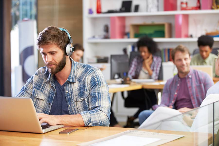 LARAVEL-ANGULAR/REACT